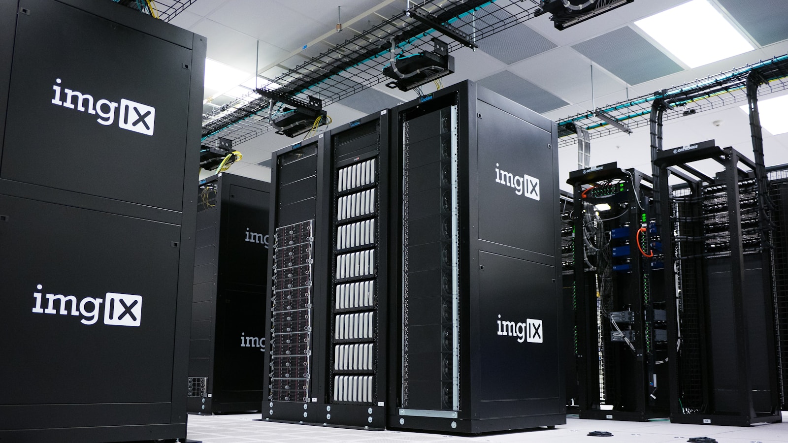 03 data center img ix mining rig inside white and gray room klWUhr wPJ8
