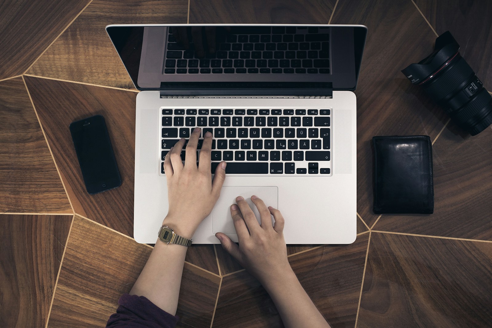 75 remote work person using macbook pro 67l qujb14w